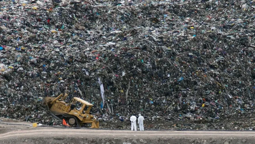 Colapso del relleno de Chiltepeque agrava crisis de basura en Puebla