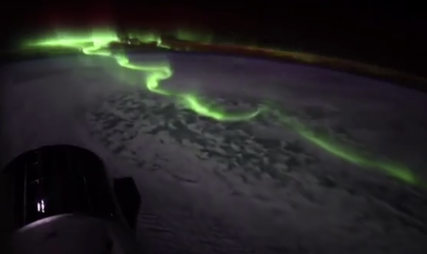 Astronauta de la NASA captura aurora austral desde nave Dragon de SpaceX