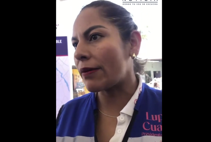 Lupita Cuautle ofrece apoyo a mujer detenida y pide que presente queja formal contra policías en San Andrés Cholula