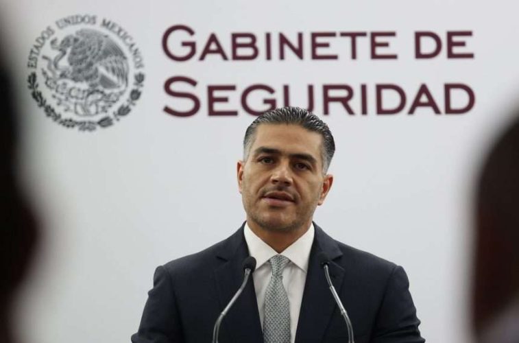 Suman más de 85 funcionarios y exfuncionarios detenidos en Operación Enjambre