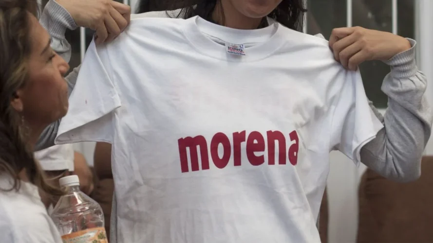 Van 124 aspirantes registrados en Morena para candidaturas a gubernaturas en 17 estados